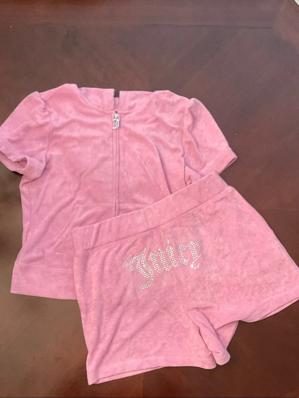 Juicy Couture Pink Velour Short Pajama Set with Rhinestone Logo